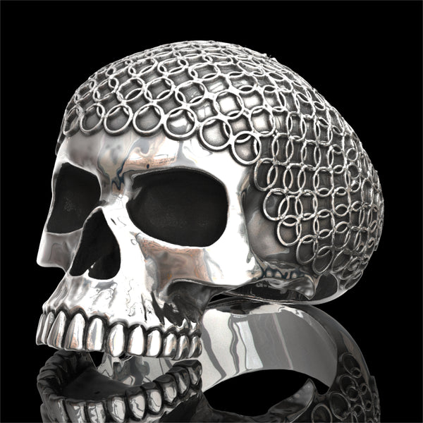 Skull ring with chain mail
