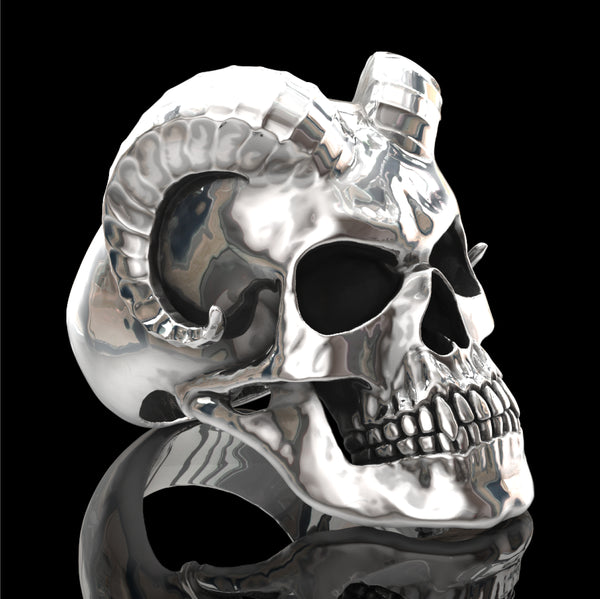 Rams horn skull ring